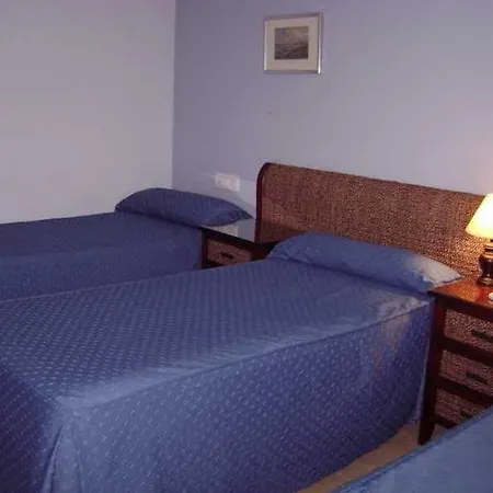 La Albarizuela 3*