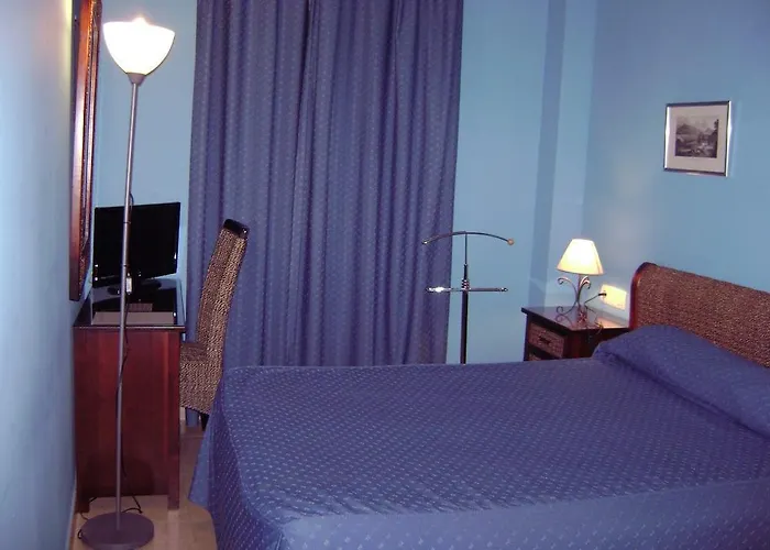 Hotel La Albarizuela 3*