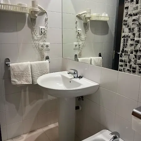 فندق La Albarizuela 3*